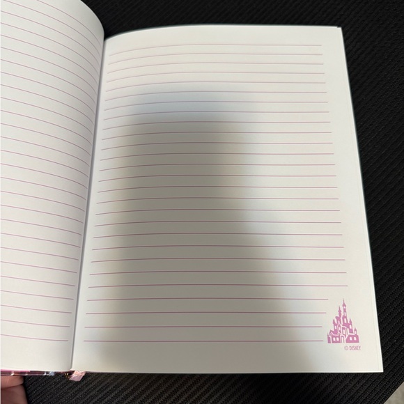 Disney’s Castle LE Collection notebook - Tangled - Picture 8 of 9